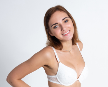 Wellness Consultant Thalia Brookmere Explains Why Women Are Comparing Collagen Supplements More Carefully Wellness Consultant Thalia Brookmere Explains Why Women Are Comparing Collagen Supplements More Carefully