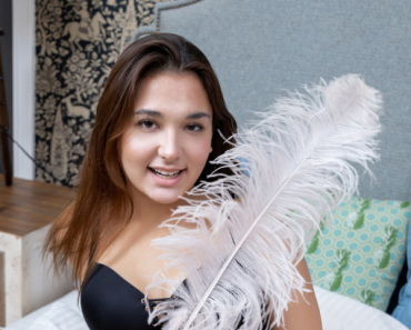 Credit Card Analyst Noemi Whitcombe Shares the Rewards Card Features Women Often Overlook
